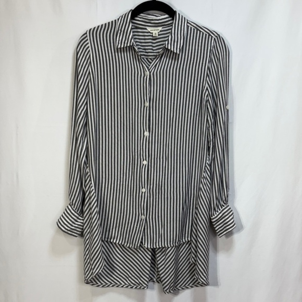 🏁 Max Studio Black and White Striped long sleeve roll tab blouse